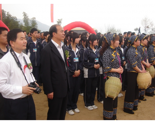 胡天旷主任参加庆典活动